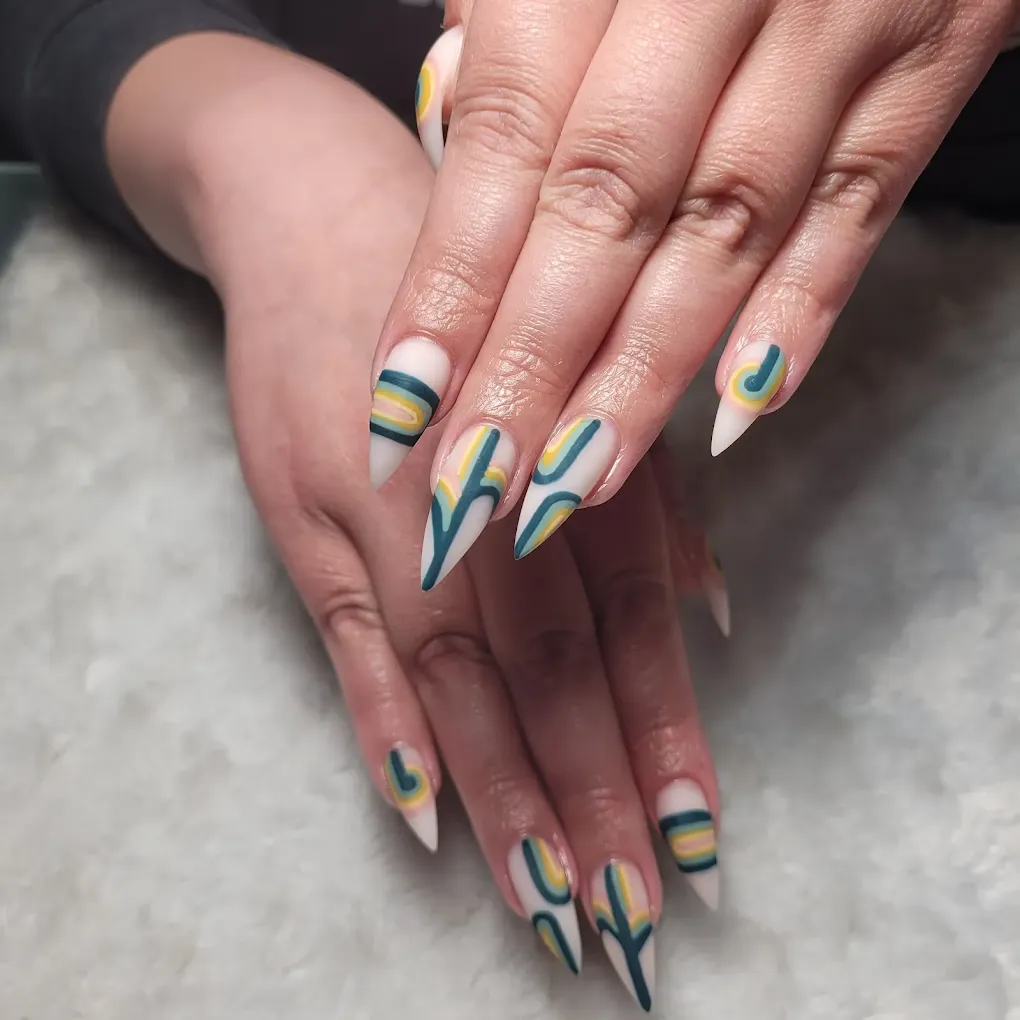 Nail Image in Orillia, Ontario
